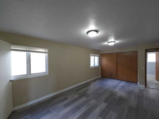 Building Photo - 508 S Main St