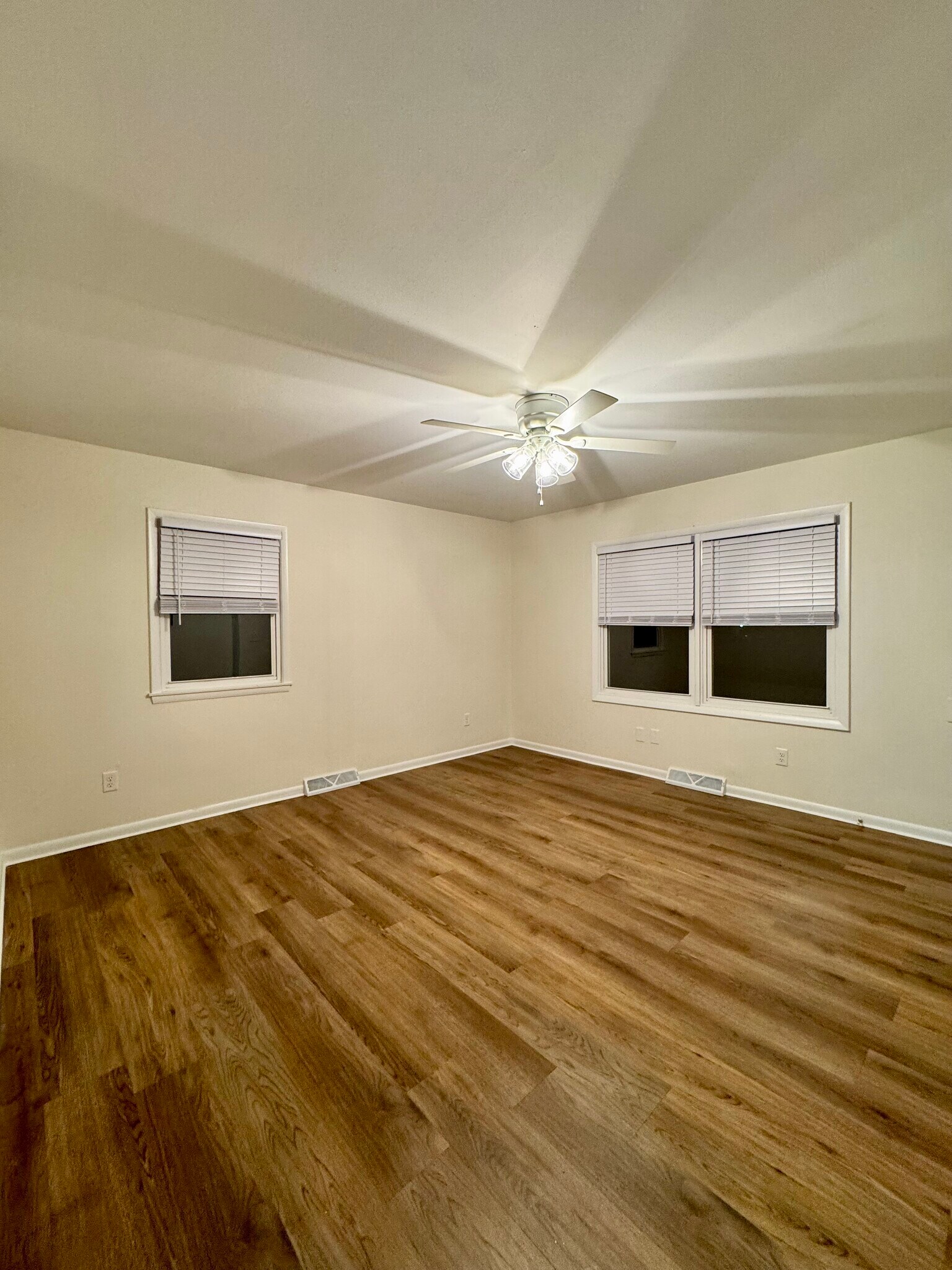 Living Room - 2025 Burton Ave