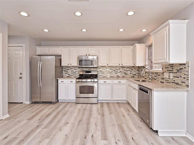 Building Photo - 15708 Opal Fire Dr