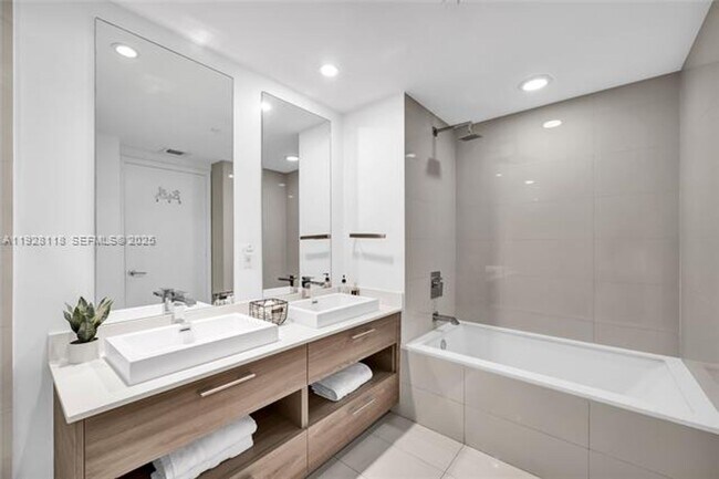 Building Photo - 1300 S Miami Ave