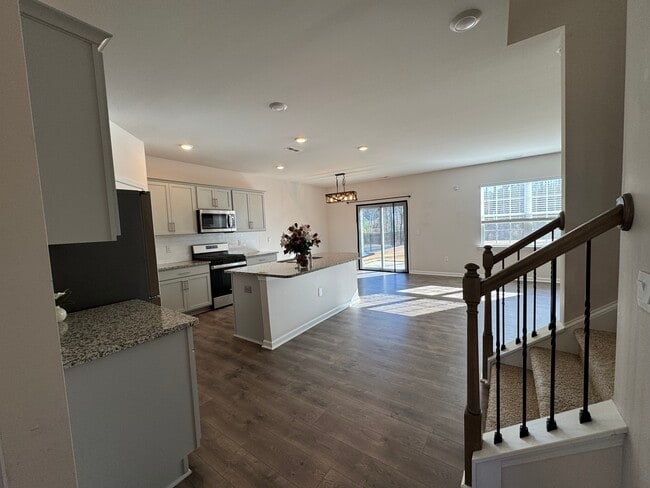 Building Photo - 134 David Hl Dr