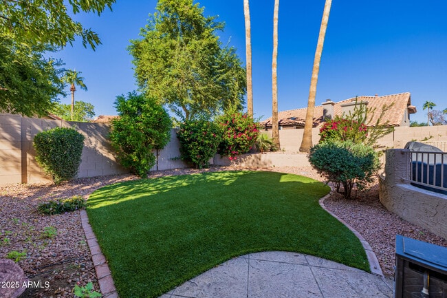 Building Photo - 16809 S 33rd Way