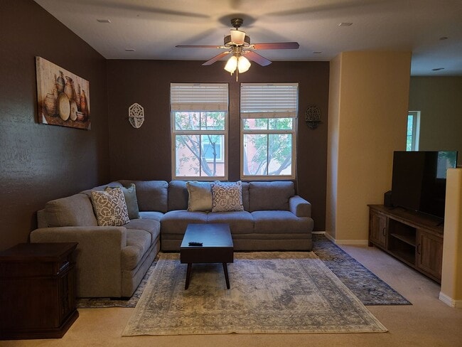 Building Photo - Fully Furnished 3 Bedrooms 2 Car Garage with Community Pool & Spa