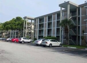 Building Photo - 3001 NW 48th Ave