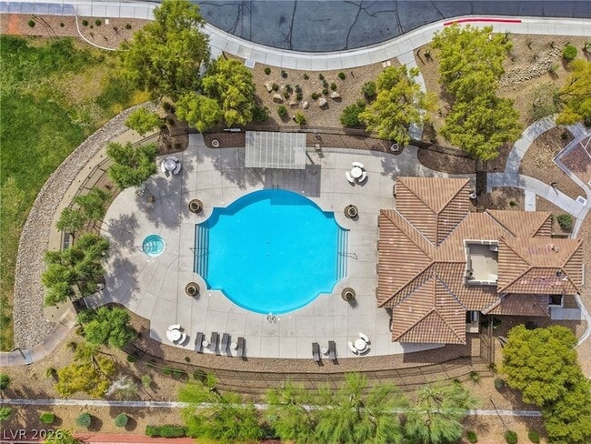 Building Photo - 10344 Shropshire St