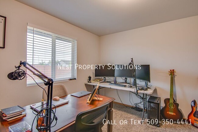 Building Photo - 1341 Shelby St
