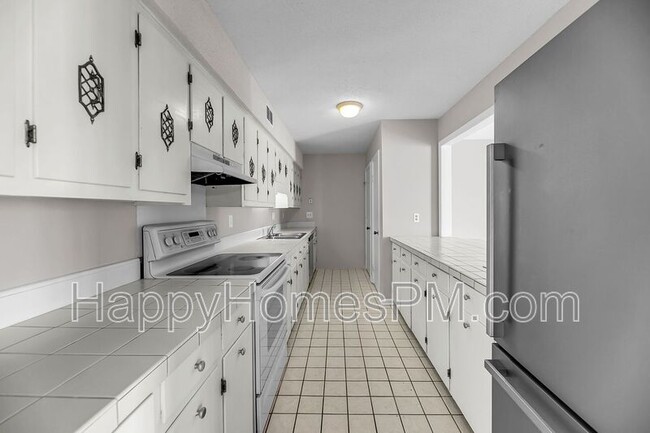 Building Photo - 51 Meander Row