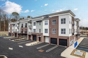 Building Photo - Summerhill Gardens Apartments