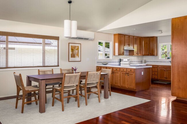Building Photo - 59-535-535 Ke Iki Rd