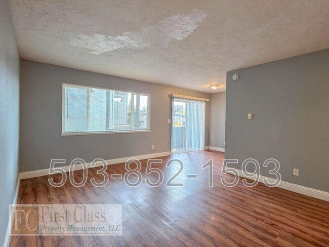 Building Photo - 12345 SW Hall Blvd