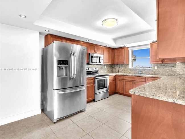 Building Photo - 2750 NE 183rd St