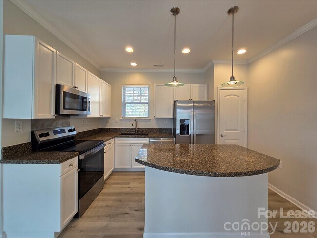 Building Photo - 15437 Coventry Ct Ln