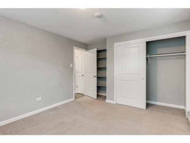 Building Photo - 2280 S Zuni St