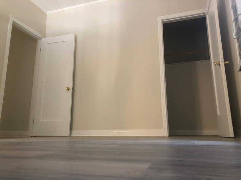 BEDROOM - 410 N Orange Grove Ave