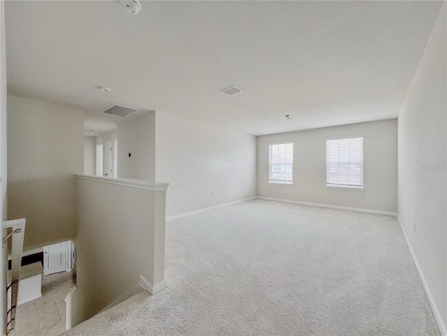 Building Photo - 2048 Airedale Wy