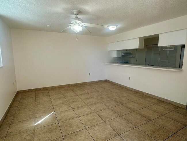 Building Photo - 3930 S Roosevelt Blvd