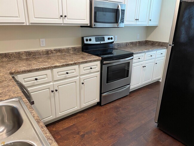 Building Photo - 148 Buckhaven Way