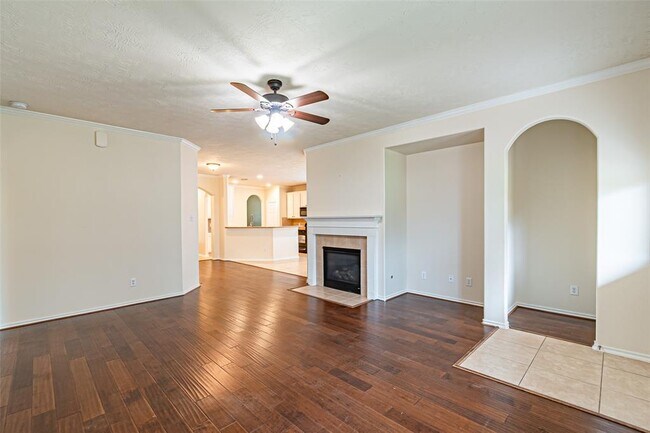Building Photo - 17911 Serene Shore Dr