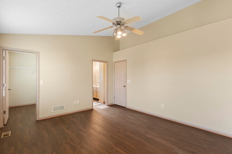 Building Photo - 8521 Old Ivory Way