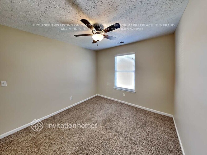 Building Photo - 1055 Crabapple Lake Cir