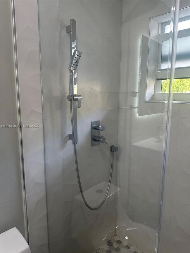 Building Photo - 1350 Atlantic Shores Blvd