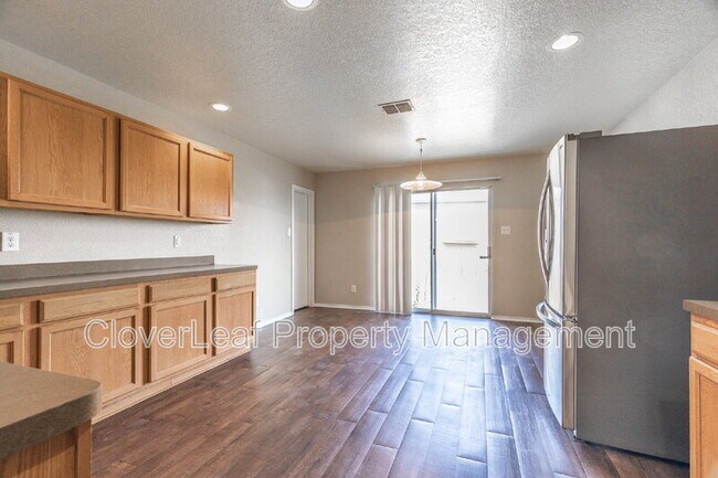 Building Photo - 7839 Horse Hollow