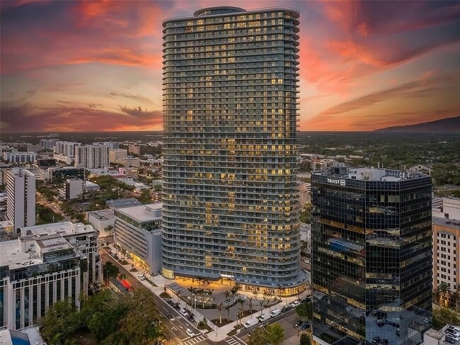 Building Photo - 400 Central Ave