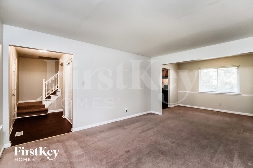 Building Photo - 3262 Eastbrooke Ct