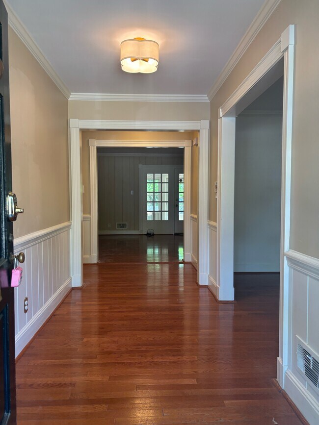 Building Photo - 1513 Raeford Rd