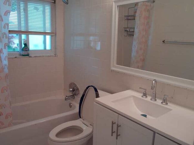 Building Photo - 2528 Koper Dr