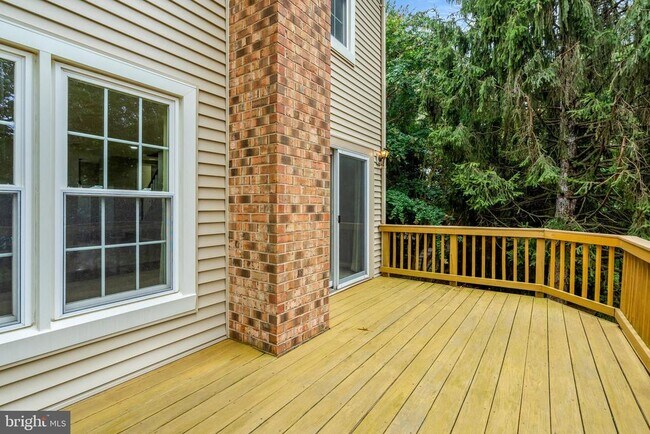 Building Photo - 4255 Sleepy Lake Dr