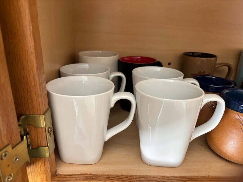 Building Photo - 2980 W Long Dr