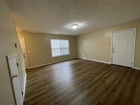 Building Photo - 2514 3rd Ave