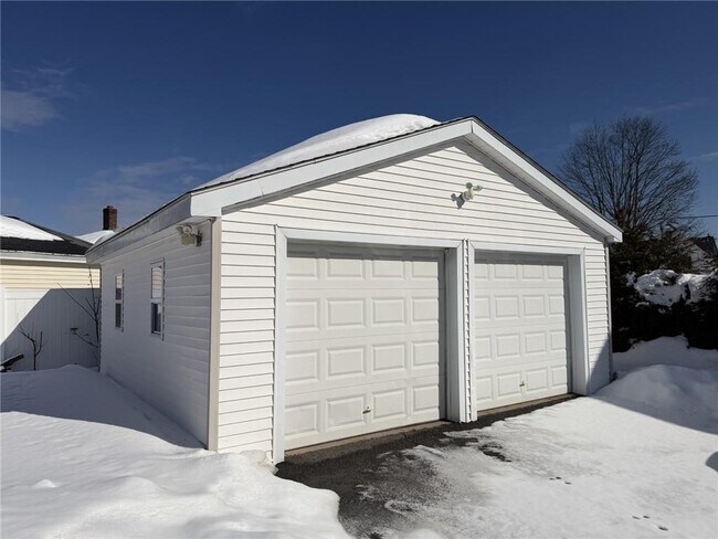 Building Photo - 199 Morris Ave