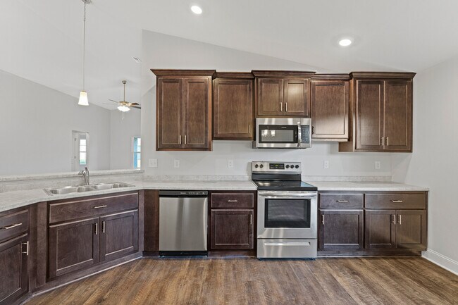 Building Photo - 105 Sorrelweed Dr