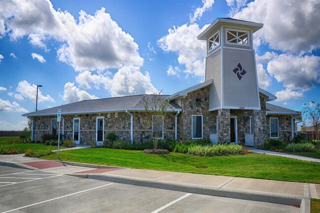 Building Photo - 14109 Freeboard Dr