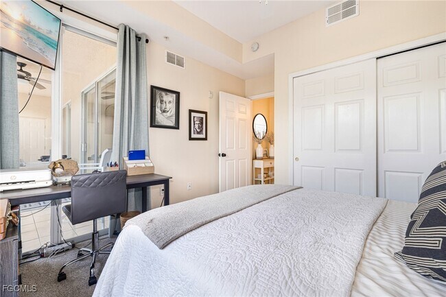 Building Photo - 9055 Colby Dr