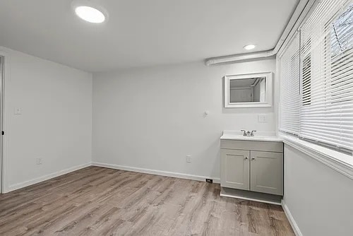 Building Photo - 8009 University Ave