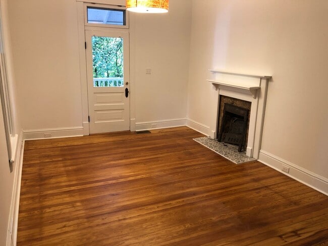 Building Photo - Historic Home for Rent