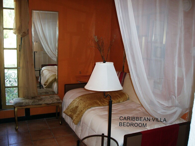 BEDROOM - 19364 Powell Rd