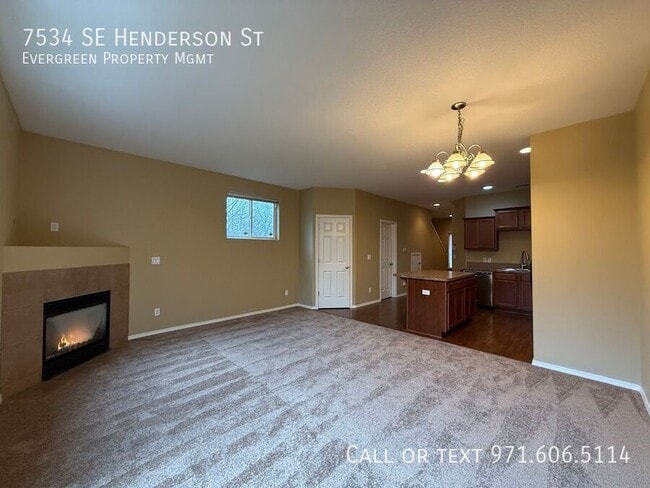 Building Photo - 7534 SE Henderson St