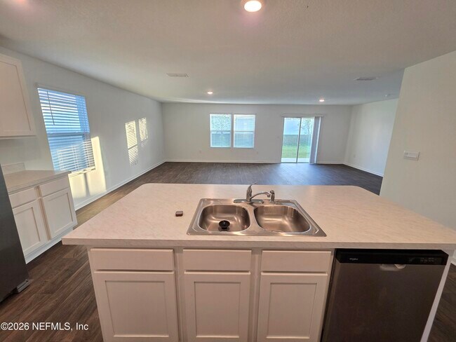Building Photo - 2885 Oak Stream Dr