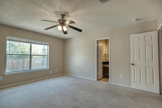 Building Photo - 3205 Settlement Dr