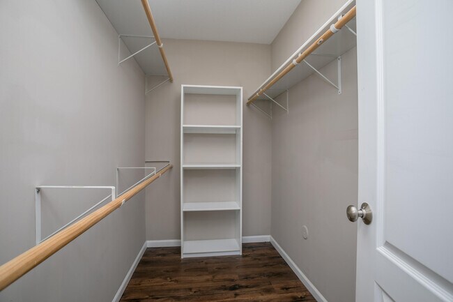 Building Photo - 4800 Burbank Loop