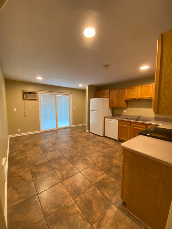 Building Photo - 418 NW 17th St