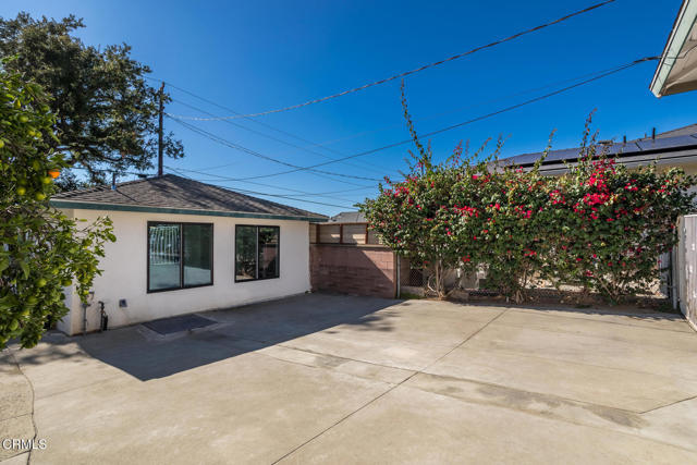 Building Photo - 3308 Primavera St