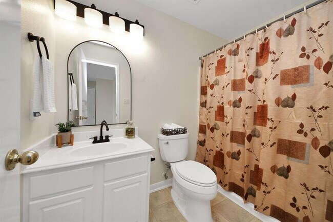 Building Photo - 17111 Plaistow court