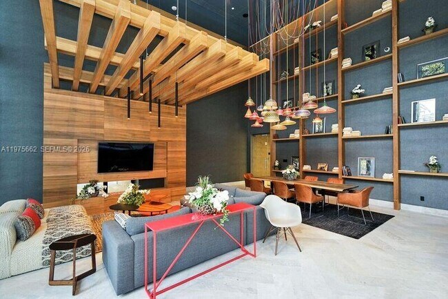 Building Photo - 1010 Brickell Ave