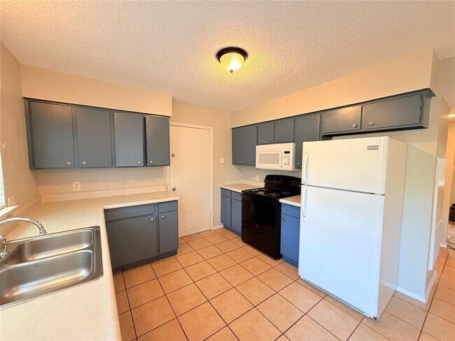 Building Photo - 9626 Covey Ridge Ln