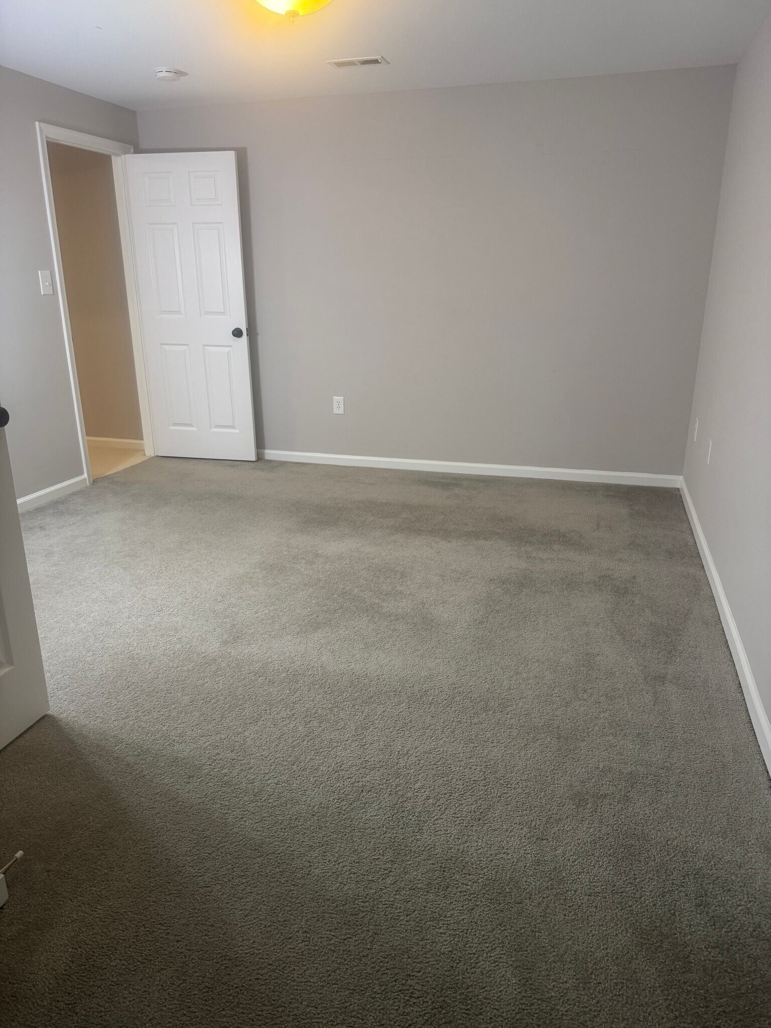 Building Photo - 5122 Lake Terrapin Dr